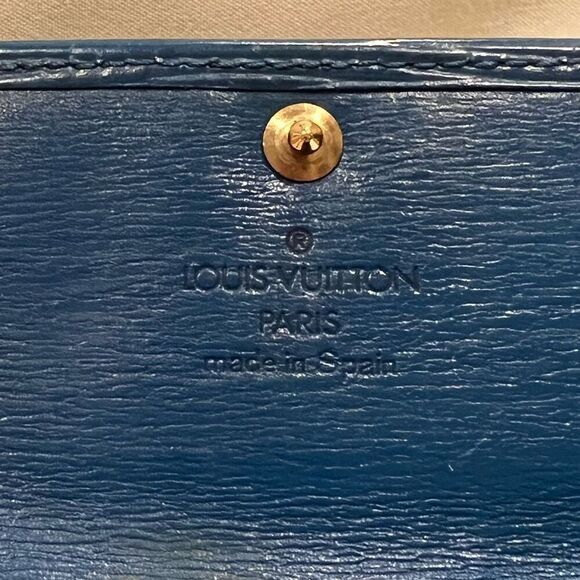 Vintage Louis Vuitton Epi Leather Keyring Case Key Holder Blue VGC - Picture 8 of 10